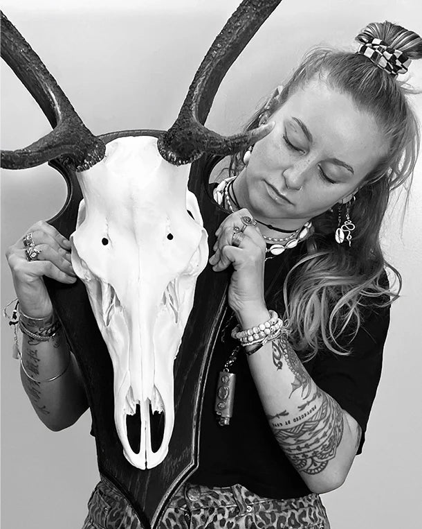 Schweizer Online-Store für Schädel- und Trophäenmontage mit Zubehör für die Knochenpräparation – inklusive Bleichmittel, Reinigungs- und Entfettungsmittel.