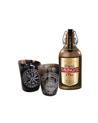 Wikinger-Met im Tonkrug mit zwei handgefertigten Hornbechern mit Gravur – rustikales Met-Set