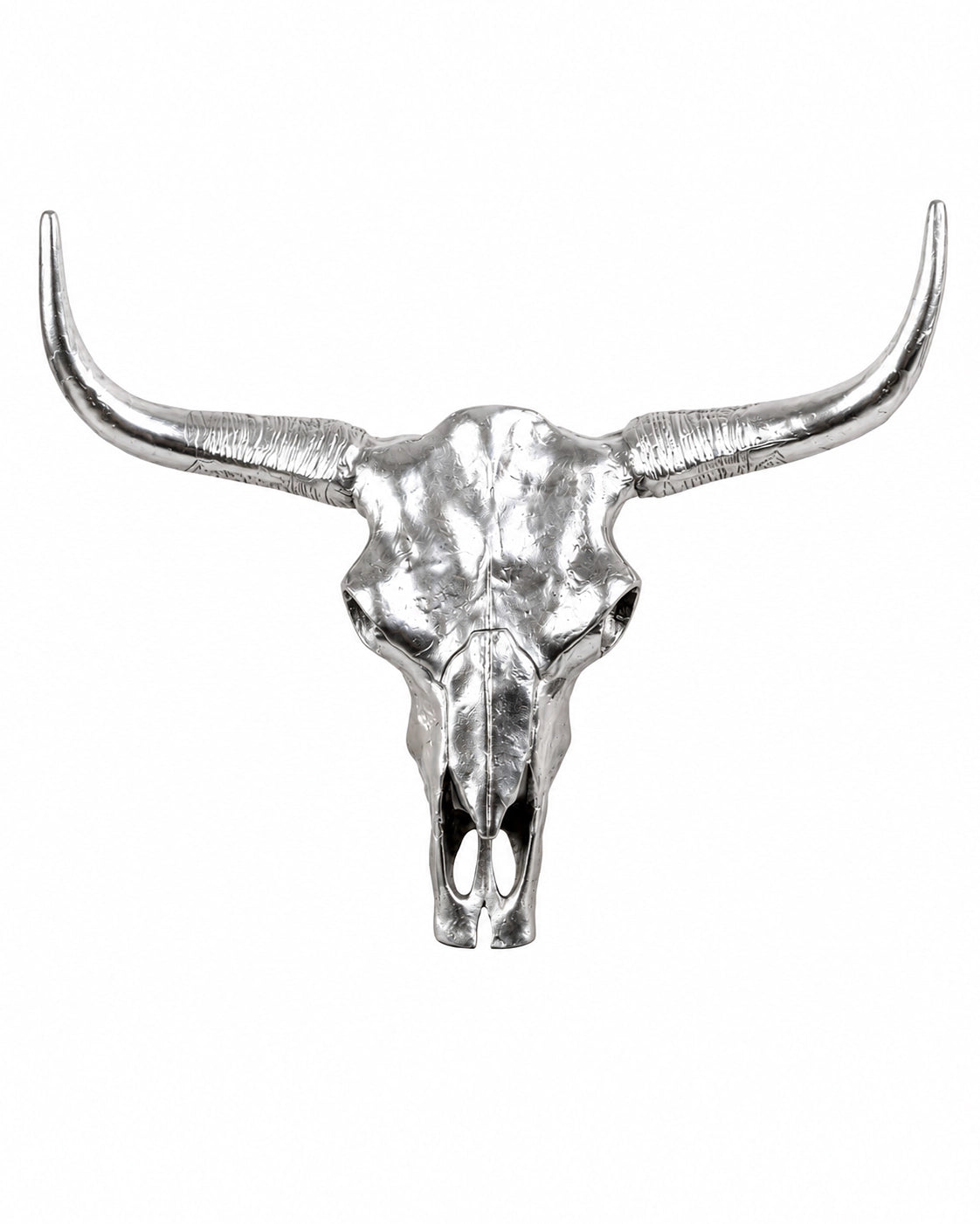 Silberner Longhorn Schädel aus Aluminium als moderne Wanddekoration.
